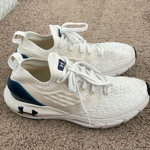 UA phantom hovr Bluetooth enable 2.0 shoe 7.5 US
